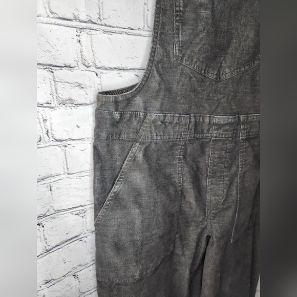 Aerie Werk & Play Corduroy Gray Overalls Size Small - Picture 4 of 9
